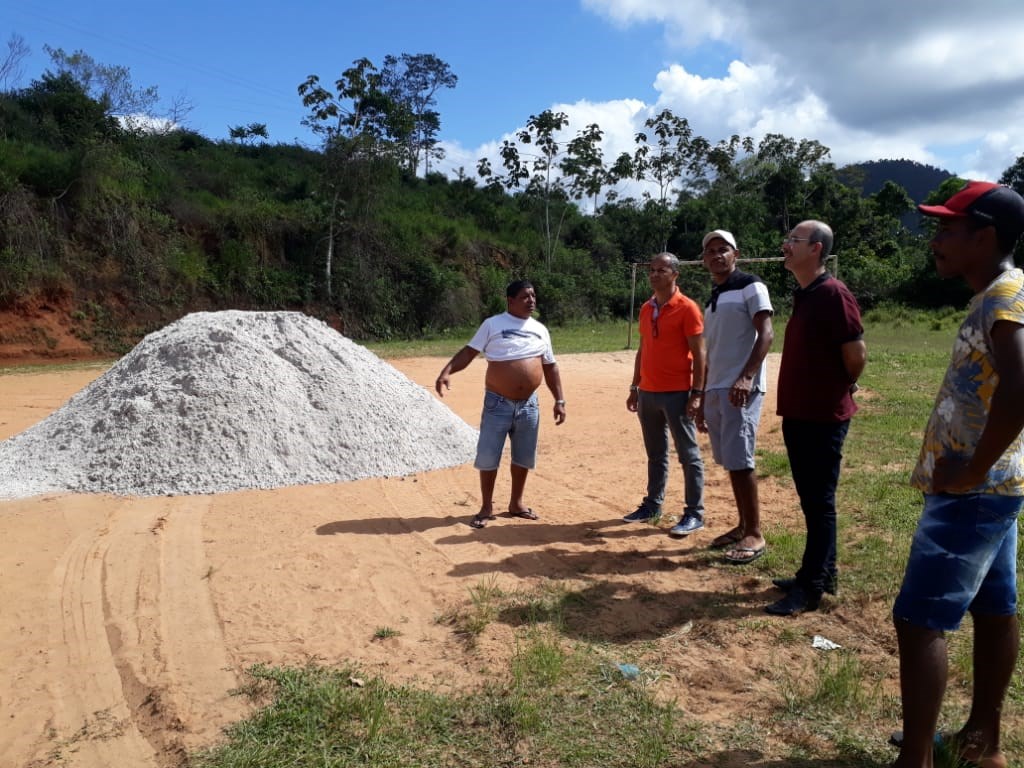 Camacã: Prefeitura recupera Campo do bairro Novo em S.J. do Panelinha

